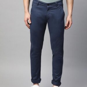 Men Navy Blue Slim Fit Solid Combed Cotton Chinos