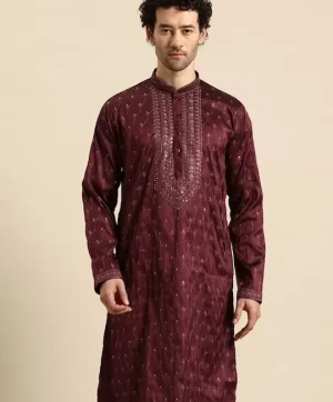 Ethnic Motifs Embroidered Sequinned Mandarin Collar Long Sleeves Straight Kurta