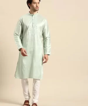 Men Floral Embroidered Regular Sequinned Kurta with Churidar